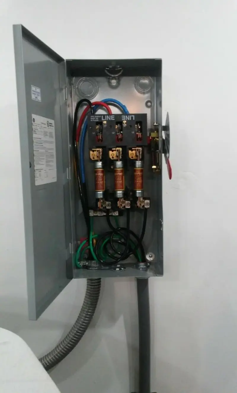 Three-phase disconnect switch installed for Electrical Wiring & Rewiring in Dunean